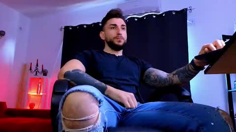 MightyAaron online show from March 17, 5:54 am