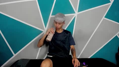 migueyalejo sweetsex online show from October 22, 2:59 am