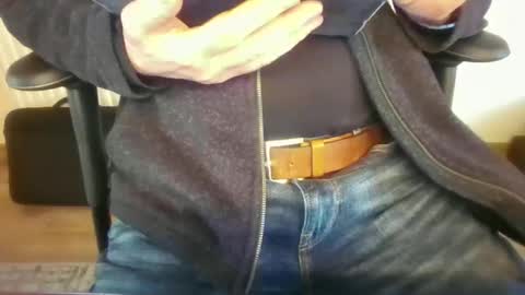 mik online show from November 13, 12:10 pm