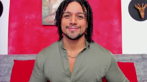   online show from January 3, 11:57 am