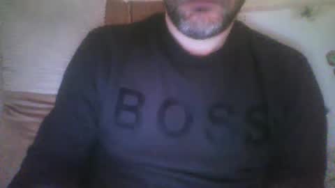 Snapshot of mikehockishuge9 chatting on December 23, 5:22 pm mikehockishuge9 online show from December 23, 5:22 pm