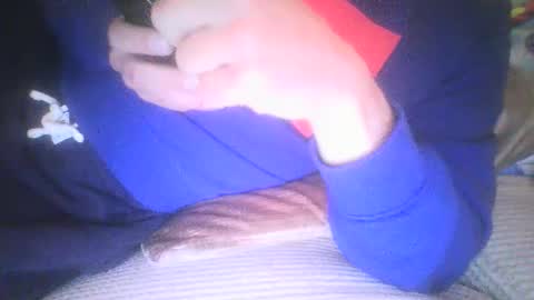 Snapshot of mikehockishuge9 chatting on December 9, 5:13 pm mikehockishuge9 online show from December 9, 5:13 pm