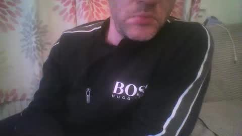 Snapshot of mikehockishuge9 chatting on January 26, 10:46 pm mikehockishuge9 online show from January 26, 10:46 pm