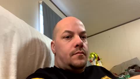 mikeylikesit2222 online show from December 8, 2:30 pm