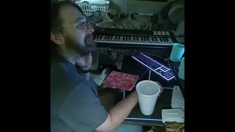 Mikey online show from December 4, 4:21 am