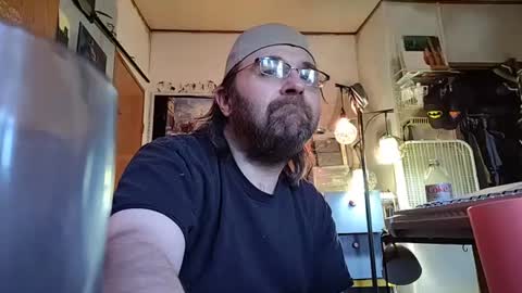 Mikey online show from January 3, 7:18 pm