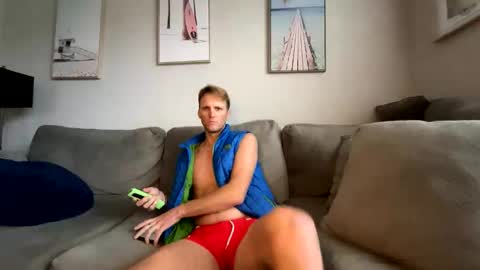 mikeywhite123 online show from November 3, 12:30 pm