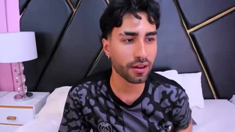 milanzaire online show from October 26, 2:13 am