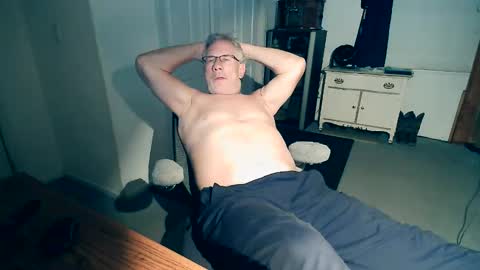 Milehi1958 online show from December 22, 11:29 am