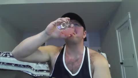Snapshot of millertimenow34 chatting on January 27, 3:15 am millertime feet bigcock hairy straight muscles online show from January 27, 3:15 am