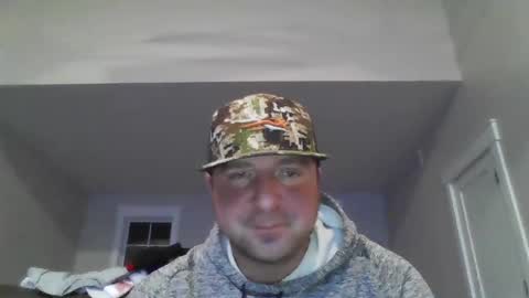 Snapshot of millertimenow34 chatting on December 3, 2:23 am millertime feet bigcock hairy straight muscles online show from December 3, 2:23 am