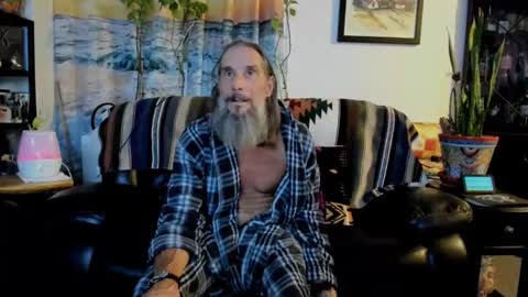 Snapshot of mindphuk chatting on February 13, 12:57 am mindphuk online show from February 13, 12:57 am