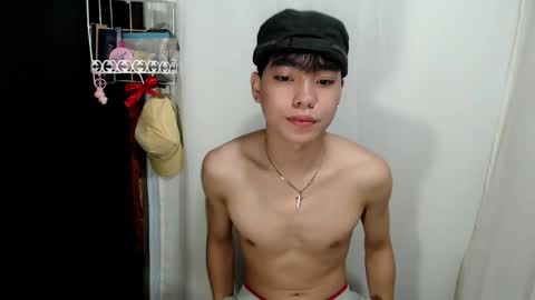 mingkla_man online show from March 2, 7:09 am