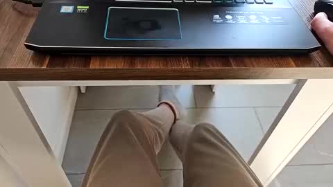 Jesse J. online show from September 28, 9:29 am