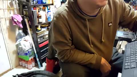 J online show from December 17, 11:50 am