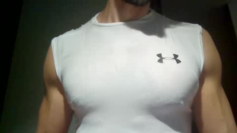 mmuscularman online show from December 5, 7:05 am