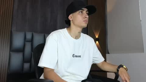 mohamed_malik online show from April 13, 11:55 am