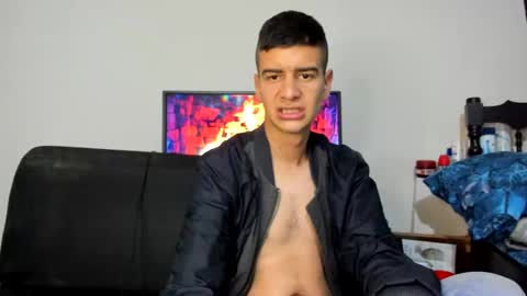 nicolas online show from December 3, 10:29 pm