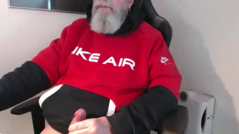 mr_boombastic2021 online show from January 13, 11:14 am