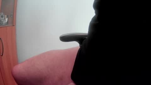 Fit and Fun....10 Hung online show from January 15, 11:40 pm