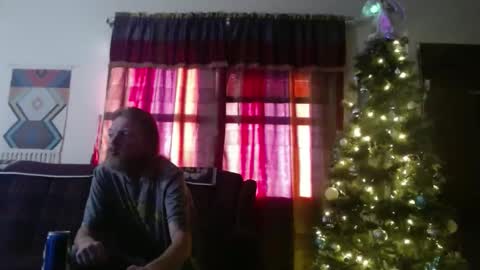 Snapshot of mr_happy12 chatting on December 17, 2:00 pm mr_happy12 online show from December 17, 2:00 pm