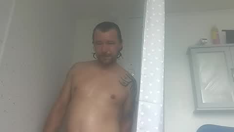 mr_i_ online show from November 13, 10:42 am