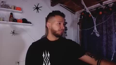 MIKEE online show from October 25, 3:30 am