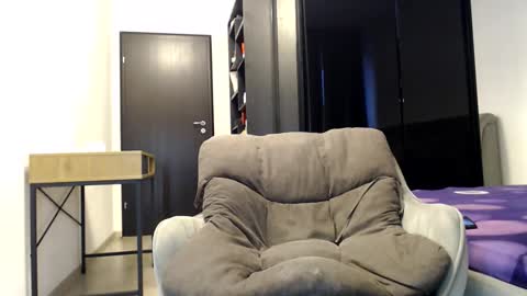 mr_shakur online show from December 16, 6:20 am