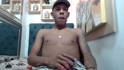 mr_stiven_ online show from December 16, 4:23 am