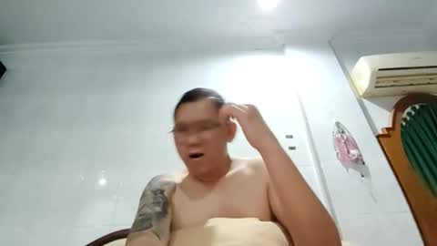 mr_thick89 online show from October 2, 9:46 am