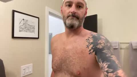 mrexhibits online show from October 1, 3:32 am