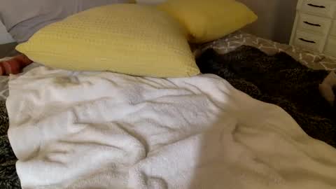 Snapshot of mrjerome chatting on February 18, 12:15 am mrjerome online show from February 18, 12:15 am