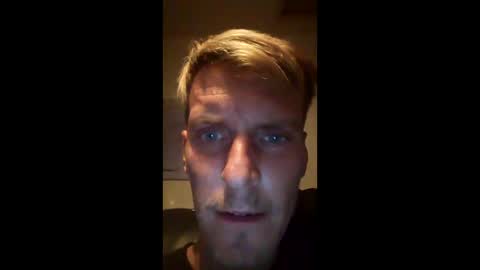 Snapshot of mrleitenant chatting on October 26, 8:11 pm mrleitenant online show from October 26, 8:11 pm