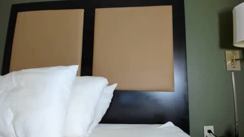 mromg007 online show from November 2, 3:00 am