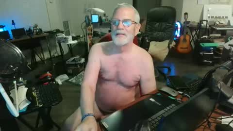 mt2much online show from November 23, 12:43 am