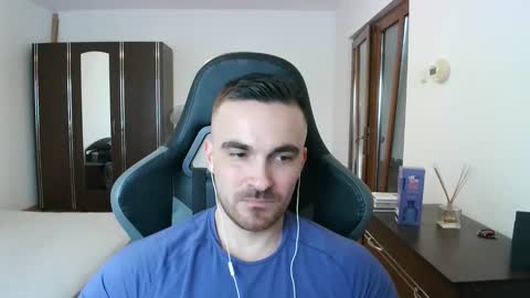 Victor online show from April 2, 1:41 pm