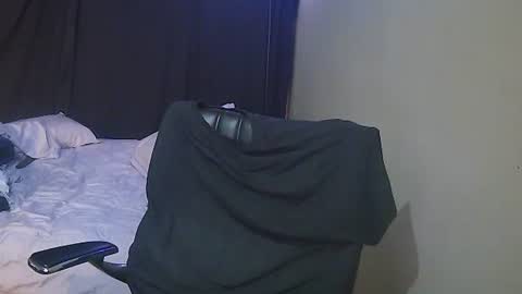 Muffdiver online show from December 8, 12:40 am