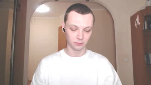 Erik online show from December 6, 12:02 am