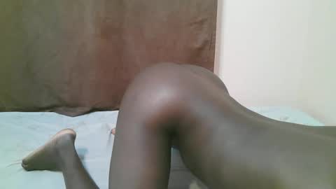 Snapshot of mulungi chatting on October 29, 11:35 am Buddys online show from October 29, 11:35 am