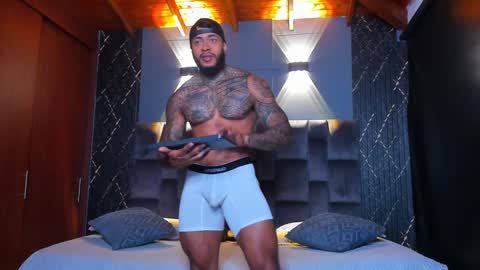 Nick online show from December 10, 1:44 pm