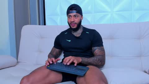 Nick online show from February 6, 11:48 pm