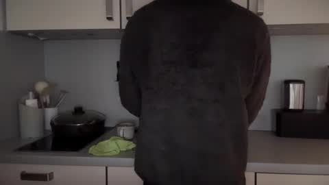 musclehair3 online show from December 24, 8:55 am