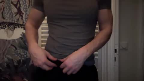 musclehair3 online show from January 18, 12:28 am