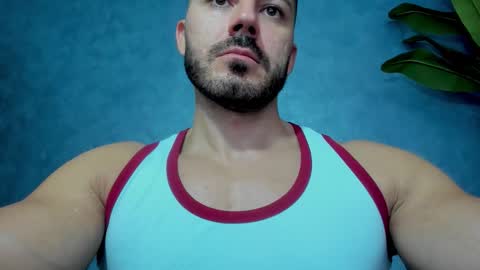 muscularmaster onlyfans online show from October 10, 11:19 pm