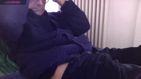 Bi sexy guy lovense hush is on private is open or password show tip if you like. online show from January 16, 11:58 am