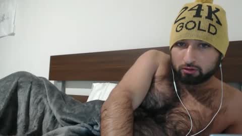 Snapshot of myvegasjerk chatting on February 1, 11:32 am My Vegas Jerk online show from February 1, 11:32 am