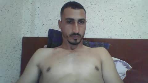 Snapshot of nadirff16 chatting on October 22, 6:21 pm V online show from October 22, 6:21 pm