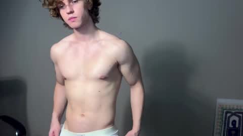 Snapshot of namiraaxel chatting on October 10, 6:35 pm Georges online show from October 10, 6:35 pm