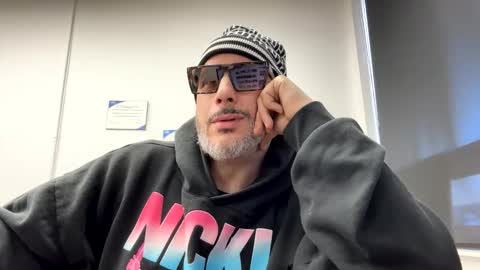 nassobout online show from February 26, 10:22 pm