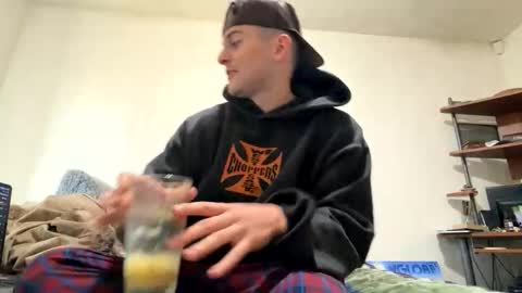 natetheexplorer online show from April 18, 8:20 pm